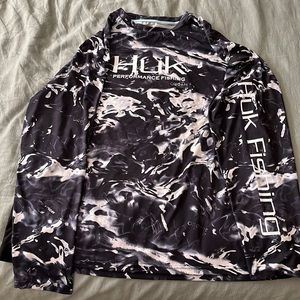 HUK XL long sleeve